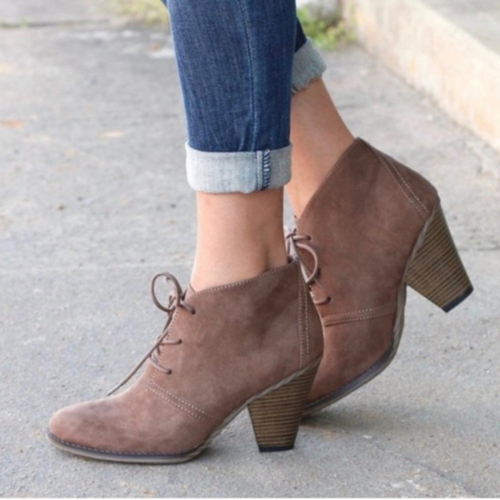 MIA Shawna Lace Up Boho Chic Urban Block Heel Booties Brown Women 9